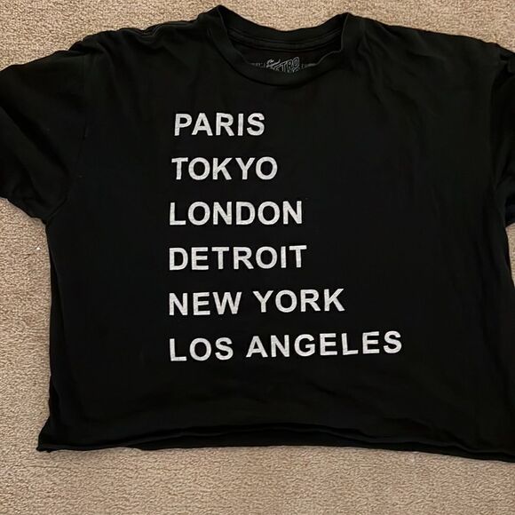 Retro Sport Medium Black City Tee - Picture 2 of 4